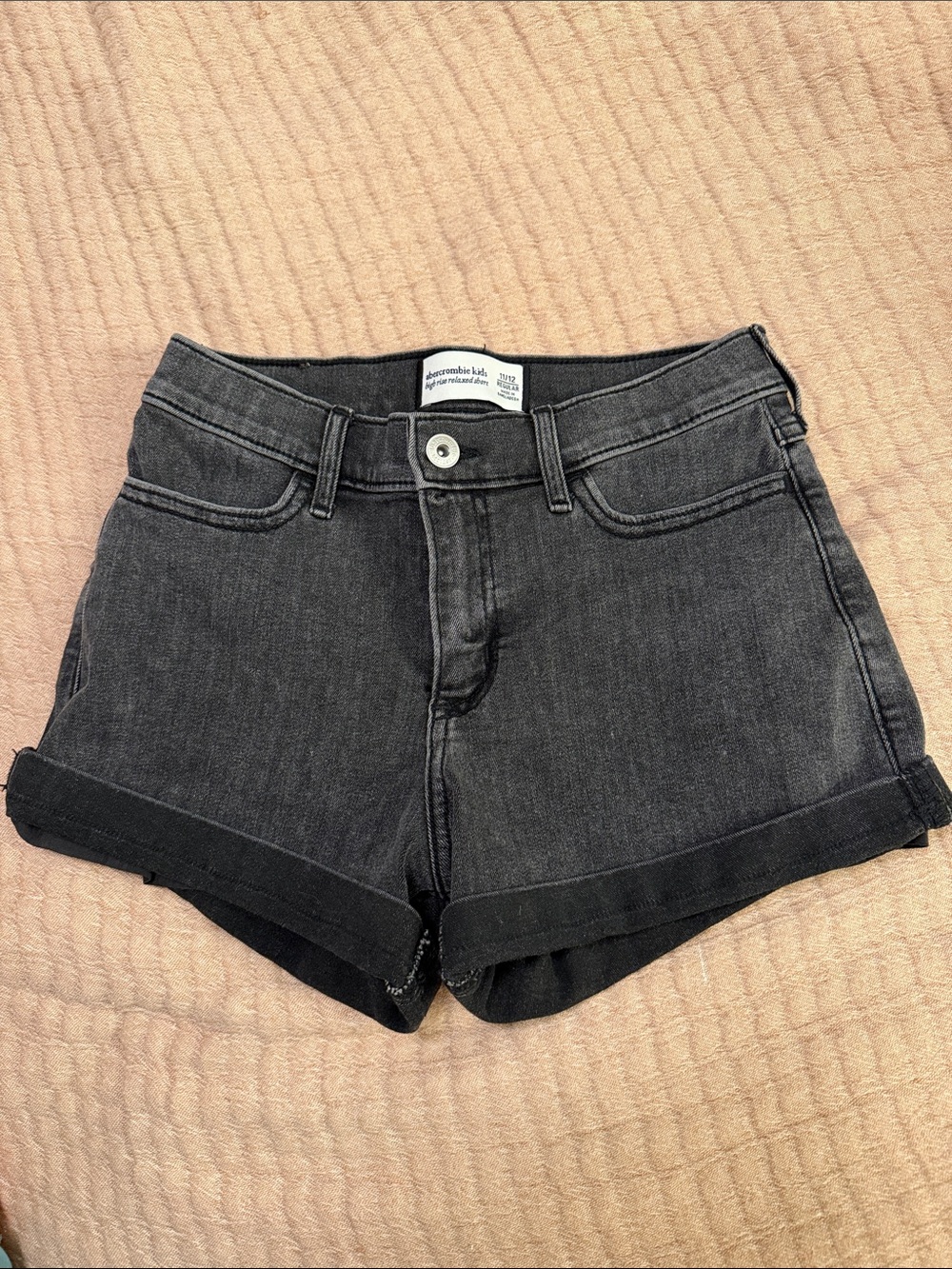 NWOTAbercrombie kids Girls Charcoal Black Denim Shorts 11/12 Regular
